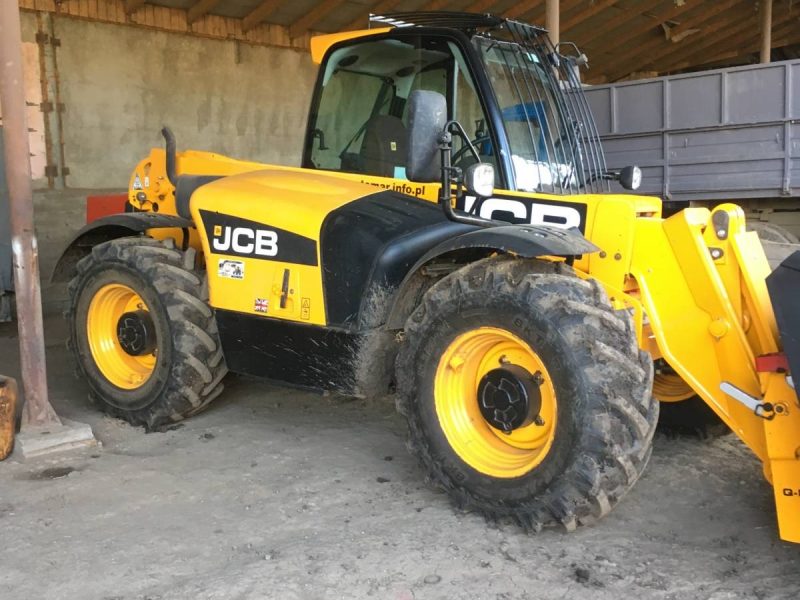 Продам телескопический погрузчик JCB 531-70