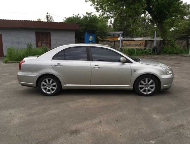 Toyota Avensis 2003г 2.0дизель 3 400 $