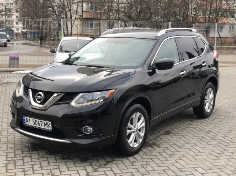 Nissan Rogue SV 2016, цвет Черный.