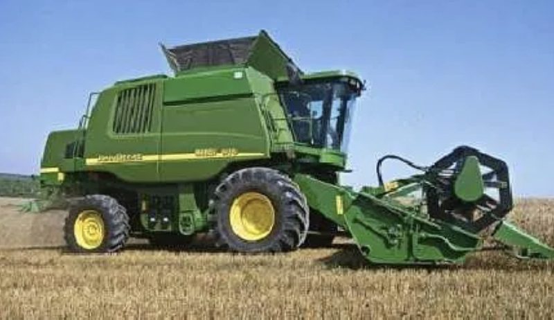 Услуги уборки урожая комбайном John Deere 9680i wts