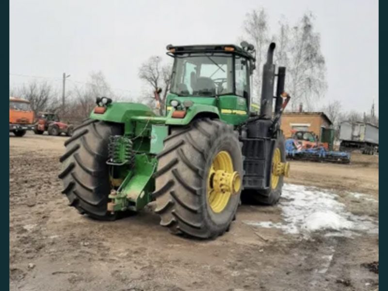 Трактор колісний John Deere 9530