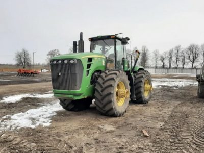 Трактор колісний John Deere 9530