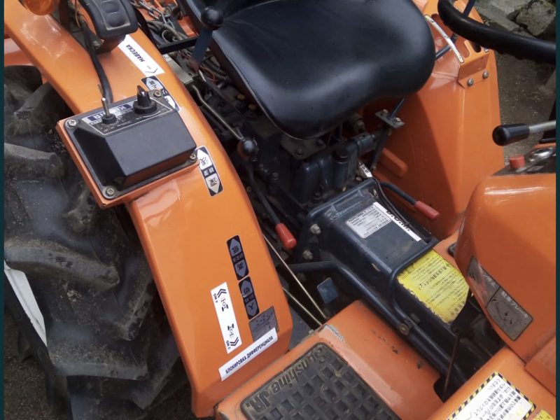 Трактор KUBOTA B1402DT