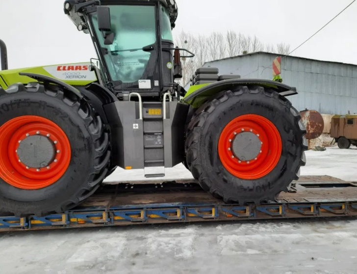 Трактор Claas Xerion 4000