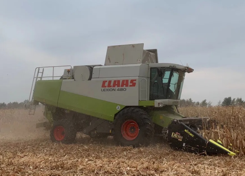 Услуги по уборке комбайном CLAAS Lexion, послуги комбайном