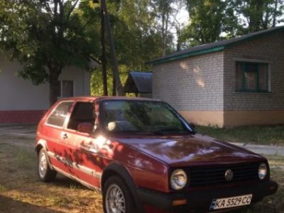 Volkswagen Golf 2