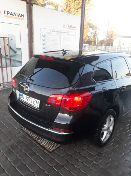 Автомобіль OPEL ASTRA 2015