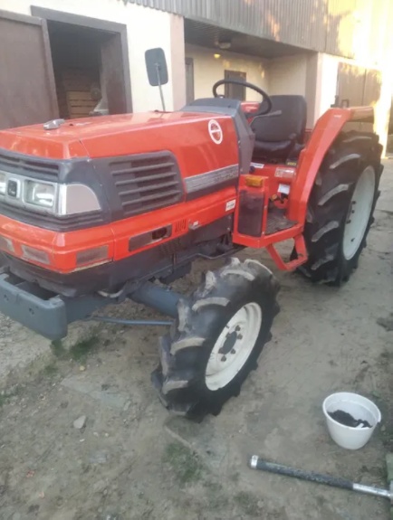 продам трактор kubota GL 300