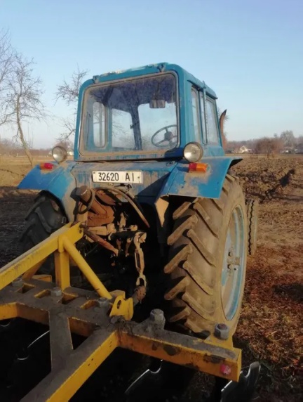 Продам трактор МТЗ 80 без плуга