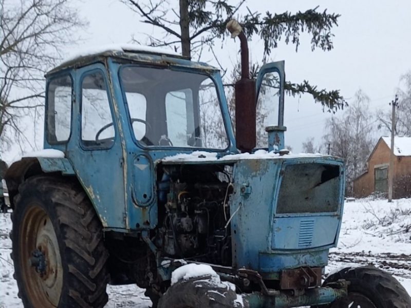 Продам трактор в хорошему стані